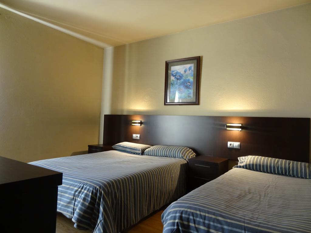 Hostal Cal Forner Hotel Andorra la Vella Room photo