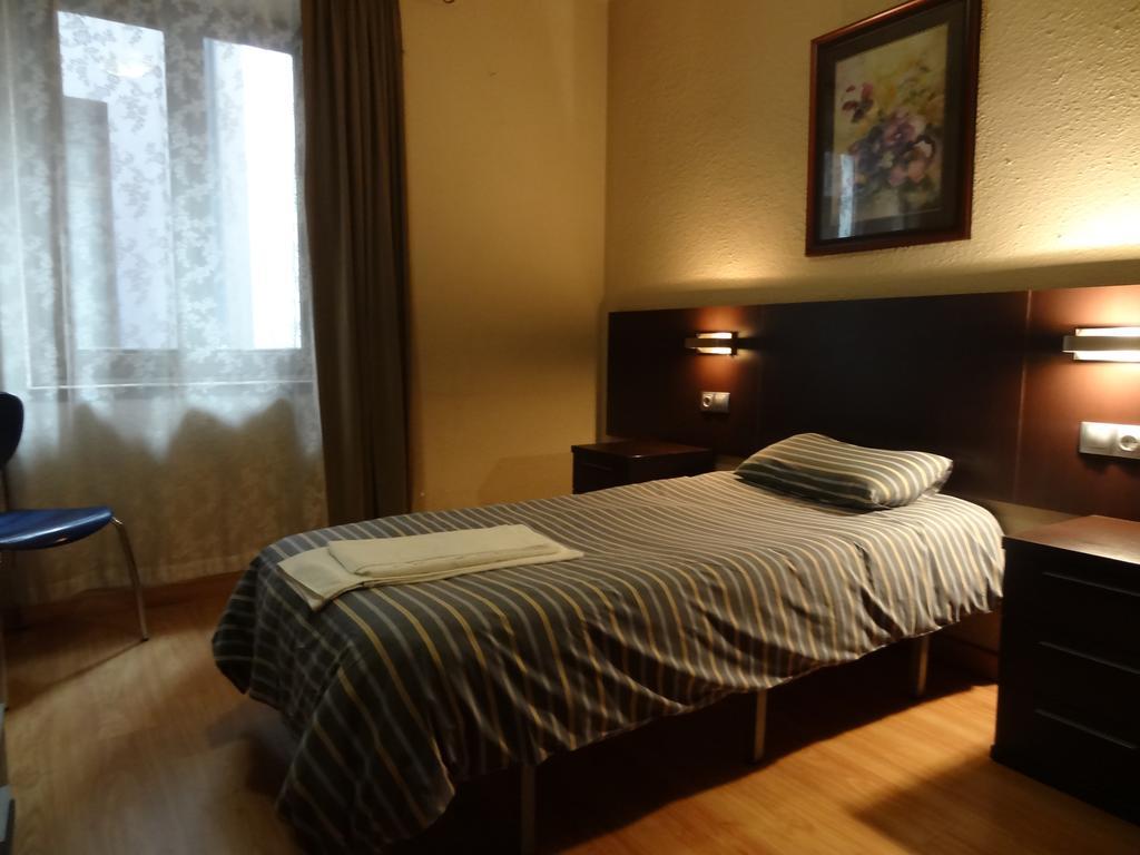 Hostal Cal Forner Hotel Andorra la Vella Room photo